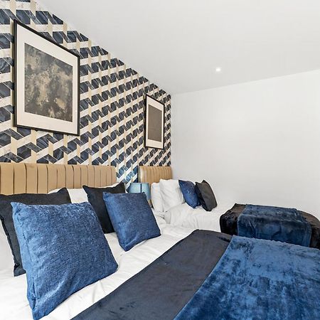 Stylish Large Leeds Apartment - Parking Eksteriør billede