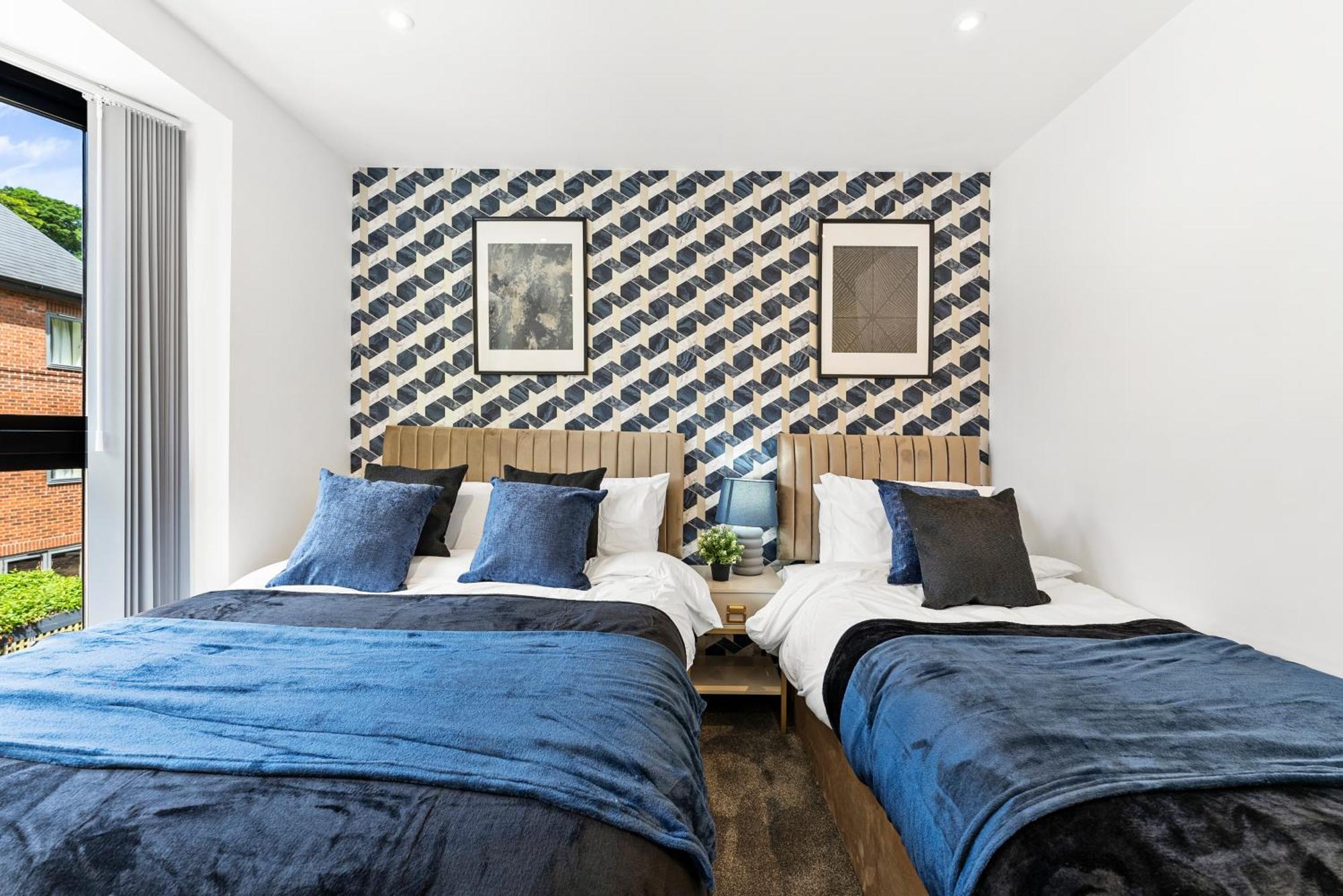 Stylish Large Leeds Apartment - Parking Eksteriør billede