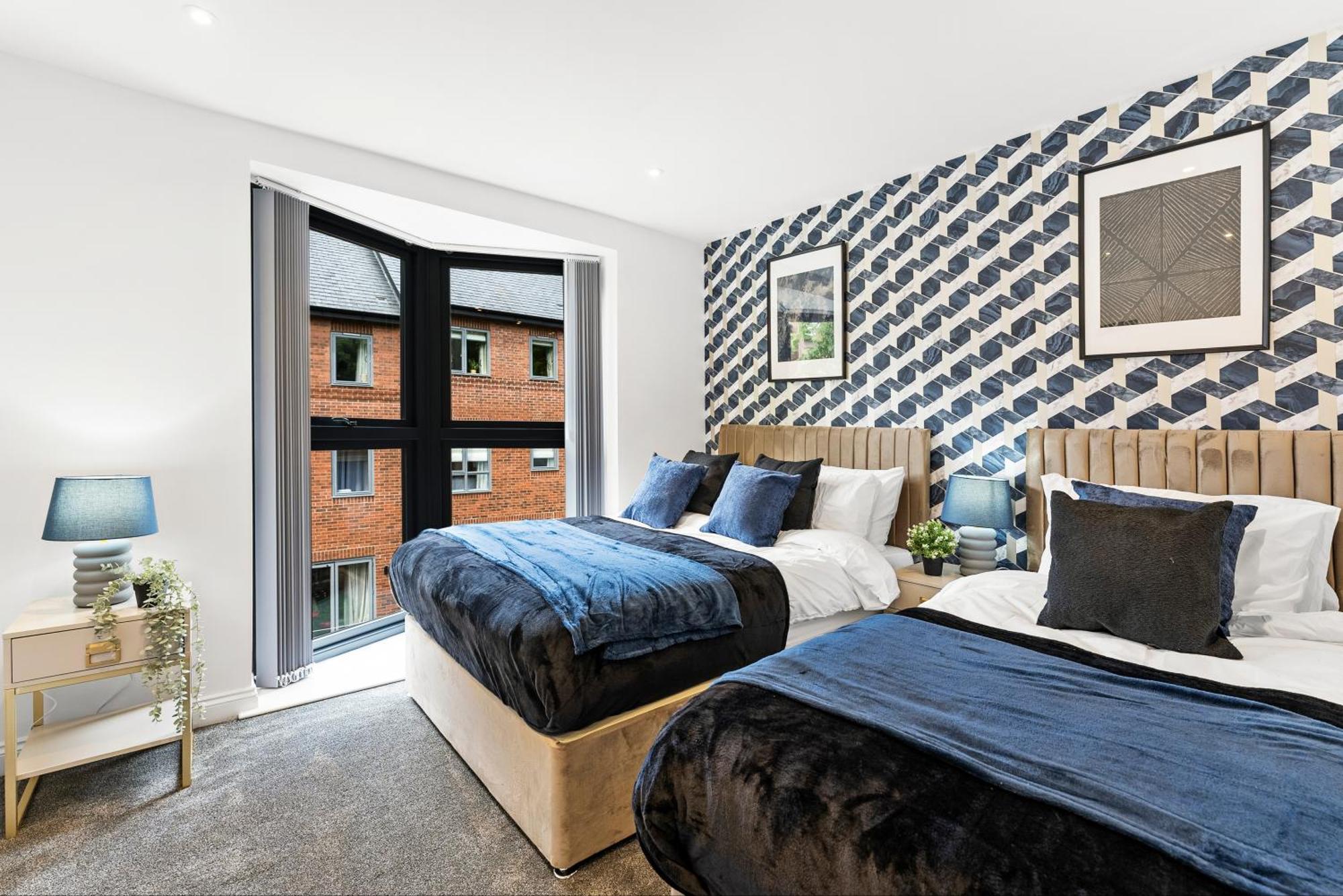 Stylish Large Leeds Apartment - Parking Eksteriør billede